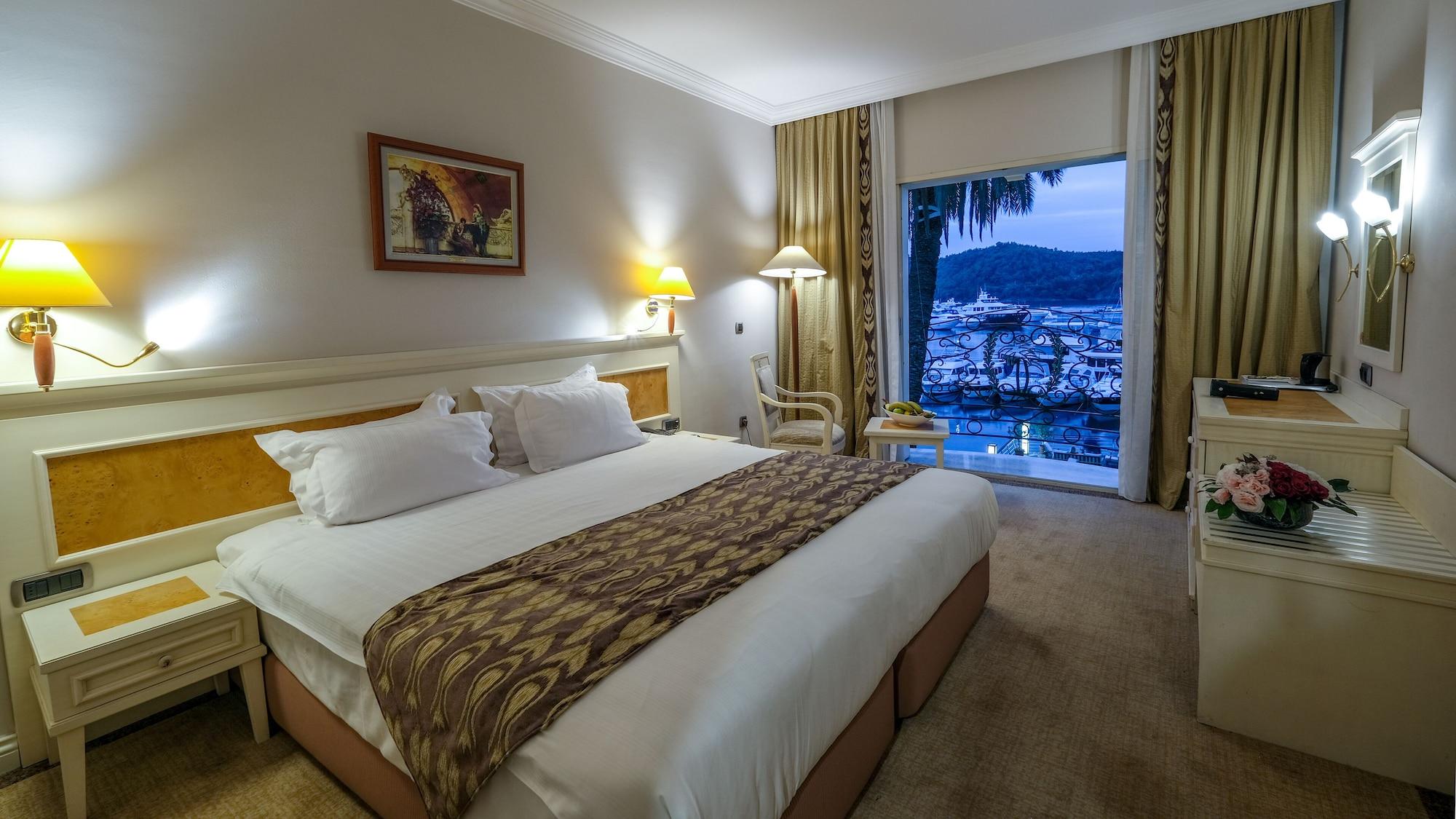 Ece Saray Marina (adults Only) Otel 4*